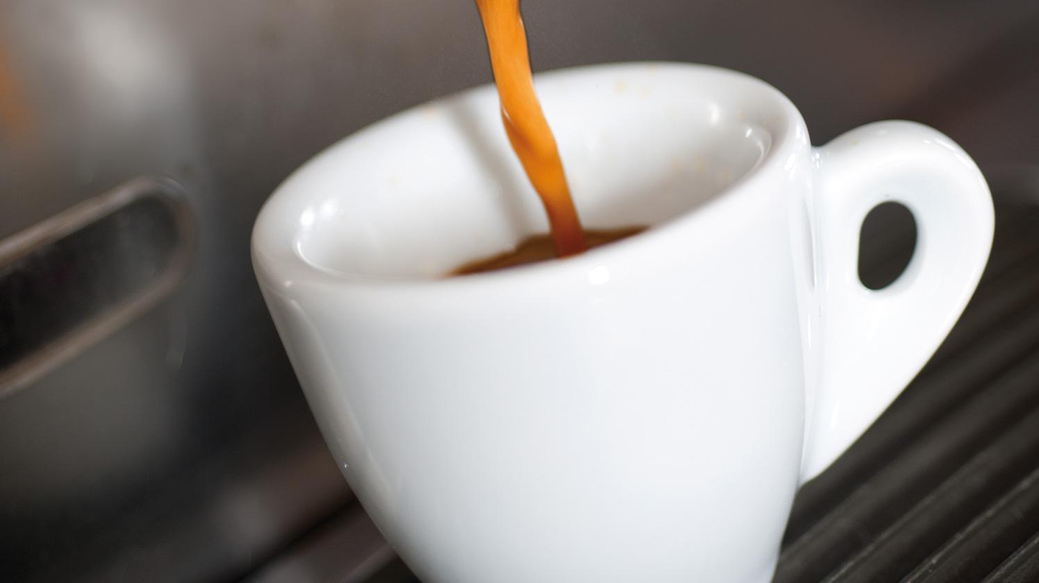 BRITA filter AquaAroma Crema making espresso